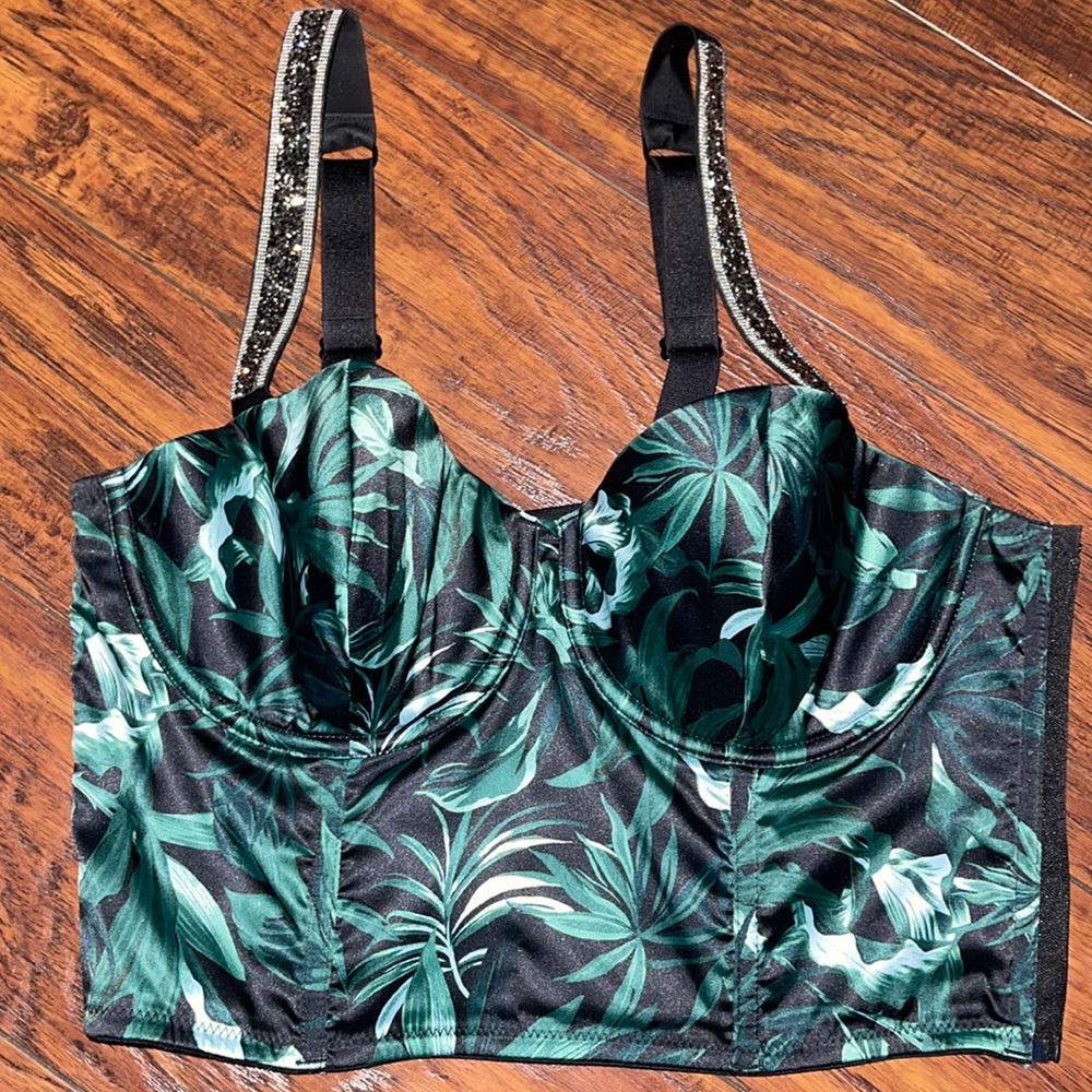 Victoria’s Secret Balconette Bra. Embellished.